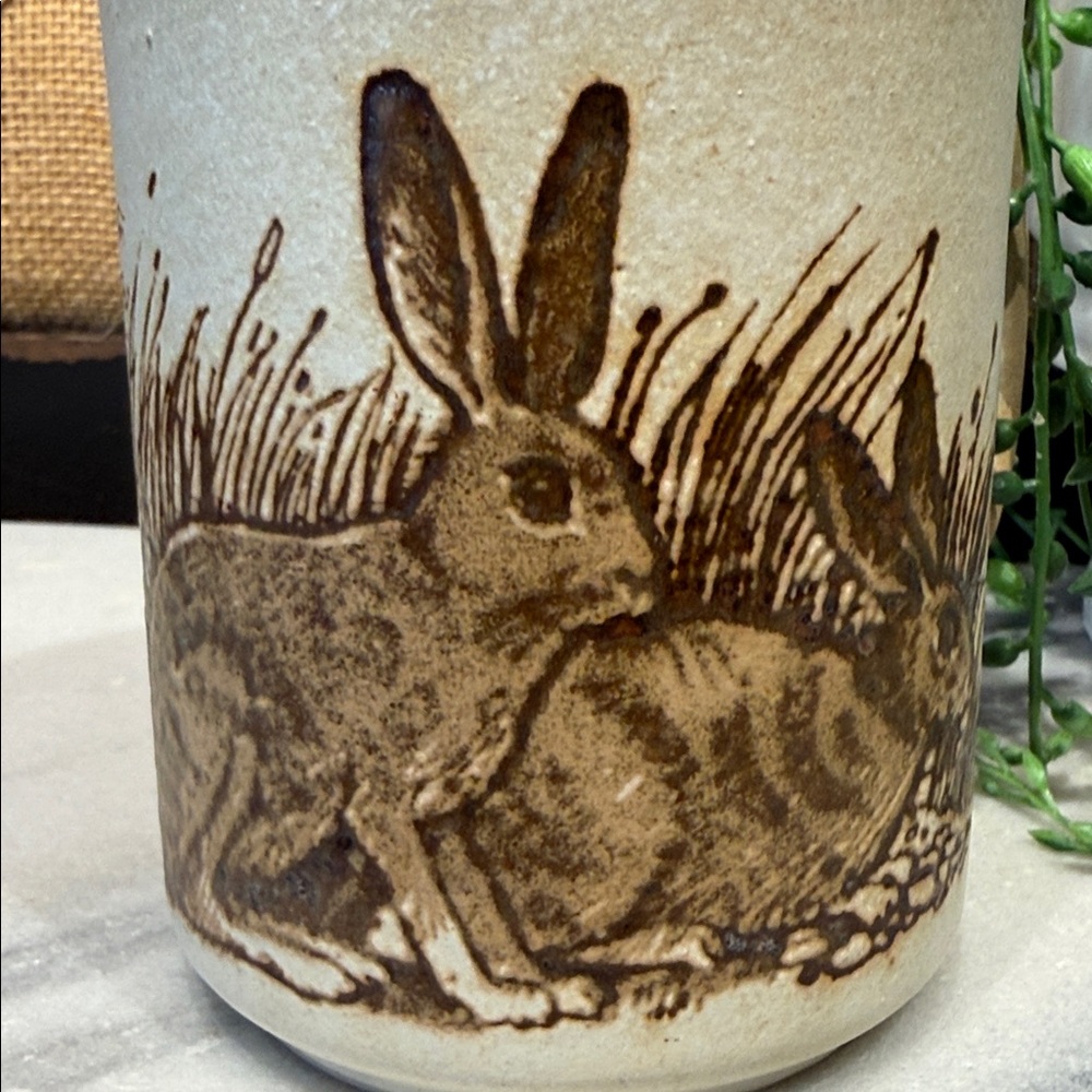 Dunoon Rabbit Design Mug - Picture 7 of 9